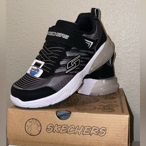 Skechers Size 1 Shoes